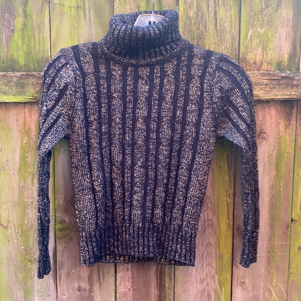 Black and gold shimmer turtleneck sz. 7-8